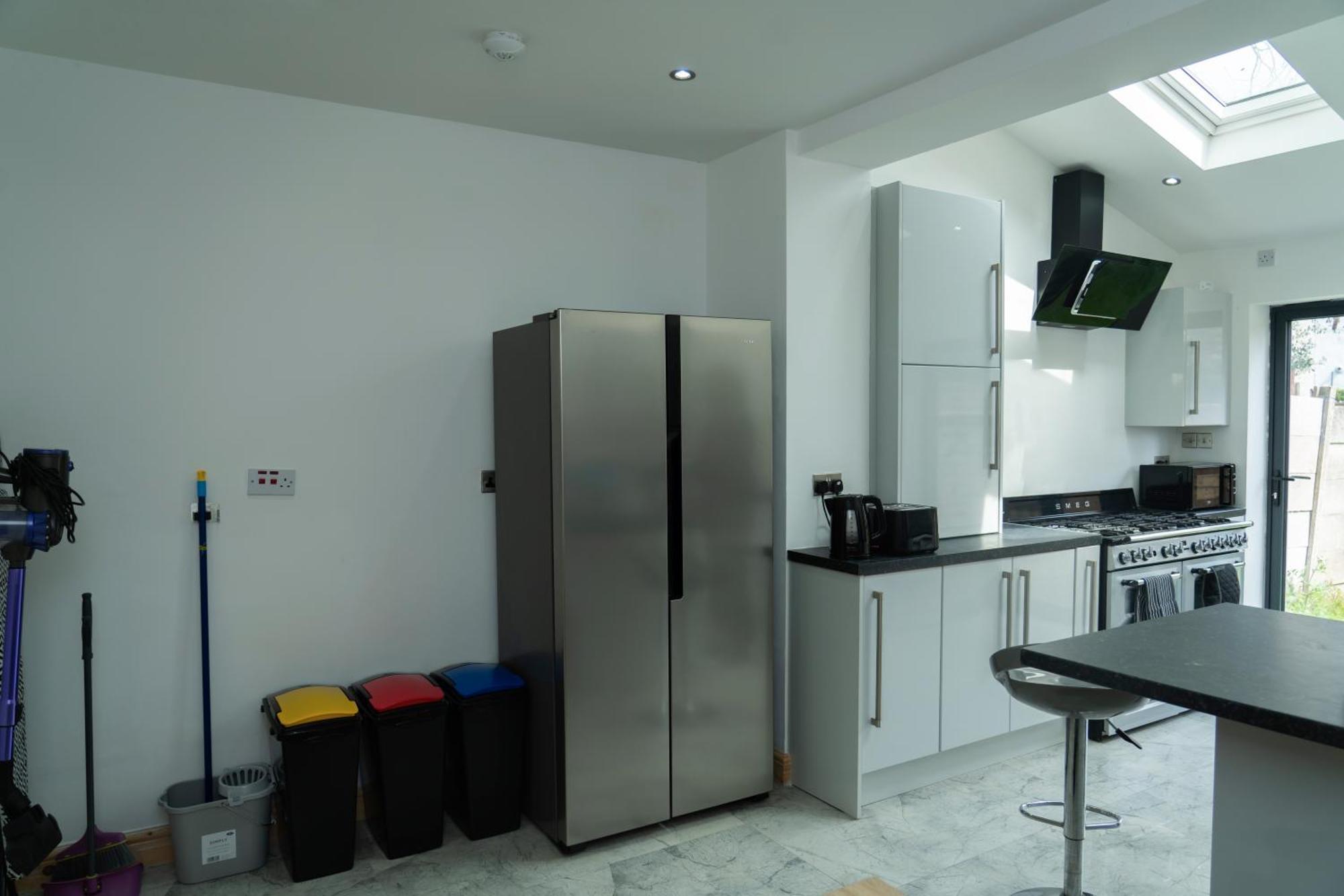 Double Bedroom Near Etihad And Coop Live With Free Parking, Shared Kitchen & Bathroom - Including Free 1-Hour Early Check-In Or Late Check-Out For Bookings Until July Manchester Eksteriør bilde